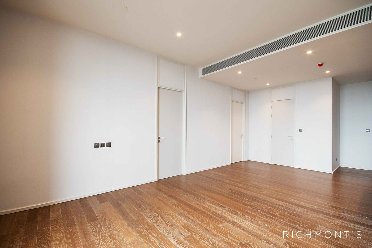 ขายคอนโดวิทยุ ชิดลม หลังสวน : คอนโด 3 ห้องนอนวิวสวย ที่ MUNIQ Langsuan, Please call: 062-496-6454