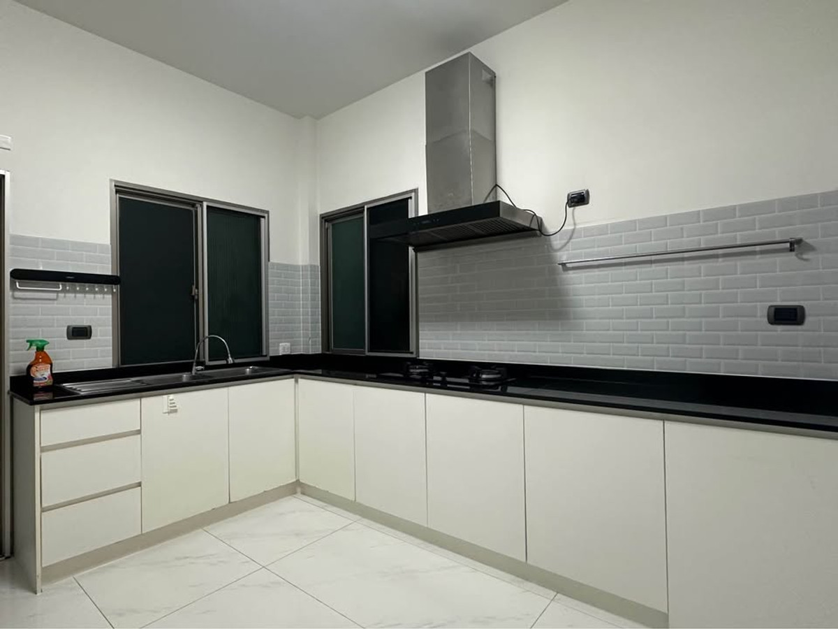 For RentHouseLadkrabang, Suwannaphum Airport : K-6707 For rent! Perfect Masterpiece Sukhumvit 77 house ready to move in. Near Suvarnabhumi Airport