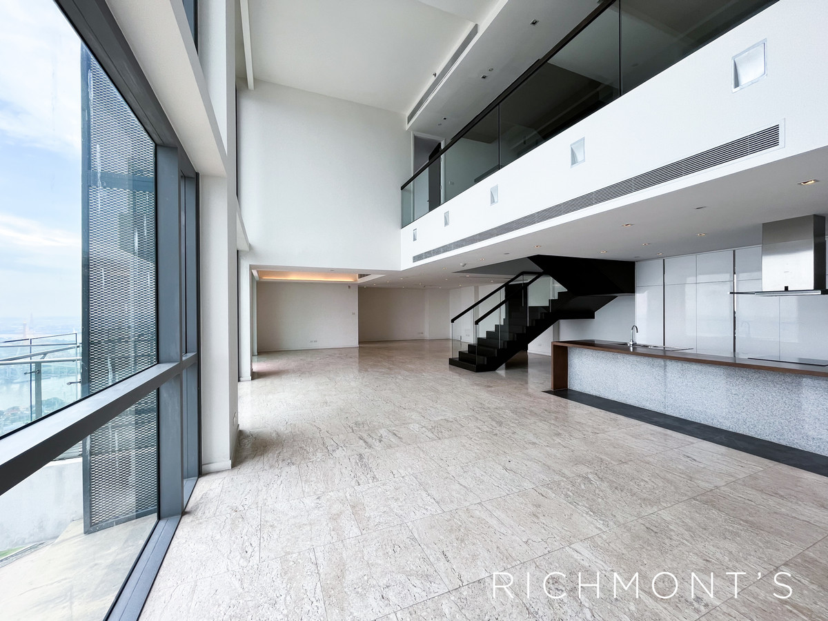 ขายคอนโดพระราม 3 สาธุประดิษฐ์ : 4 ห้องนอน Triplex ที่ The Pano Rama 3, Contact 062-496-6454