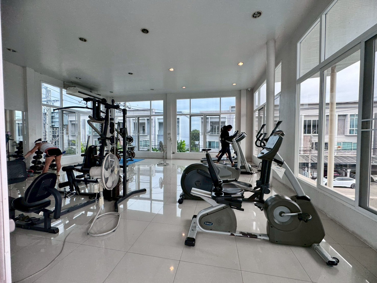 For SaleTownhomePattanakan, Srinakarin : Townhome for sale, The Exclusive Village, Pattanakarn 44 (The Exclusive-Pattanakarn44) near APL Hua Mak (N.1915)