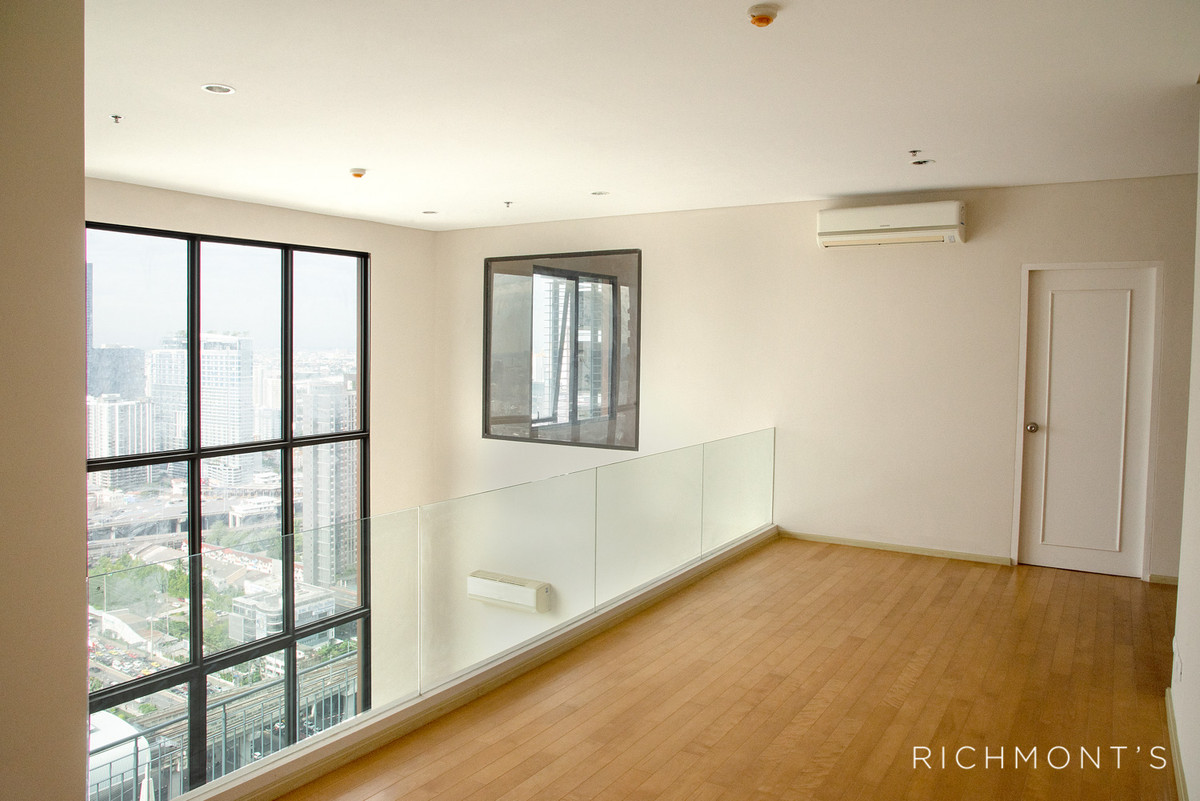 ขายคอนโดพระราม 9 เพชรบุรีตัดใหม่ RCA : คอนโด 4 ห้องนอนวิวสวย ที่ VILLA ASOKE , Contact 062-496-6454