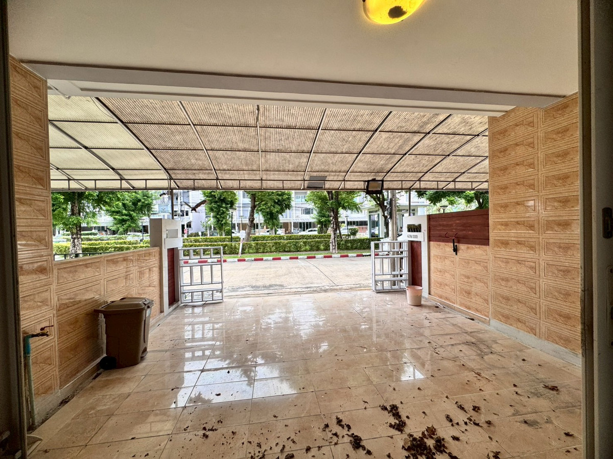 For SaleTownhomePattanakan, Srinakarin : Townhome for sale, The Exclusive Village, Pattanakarn 44 (The Exclusive-Pattanakarn44) near APL Hua Mak (N.1915)