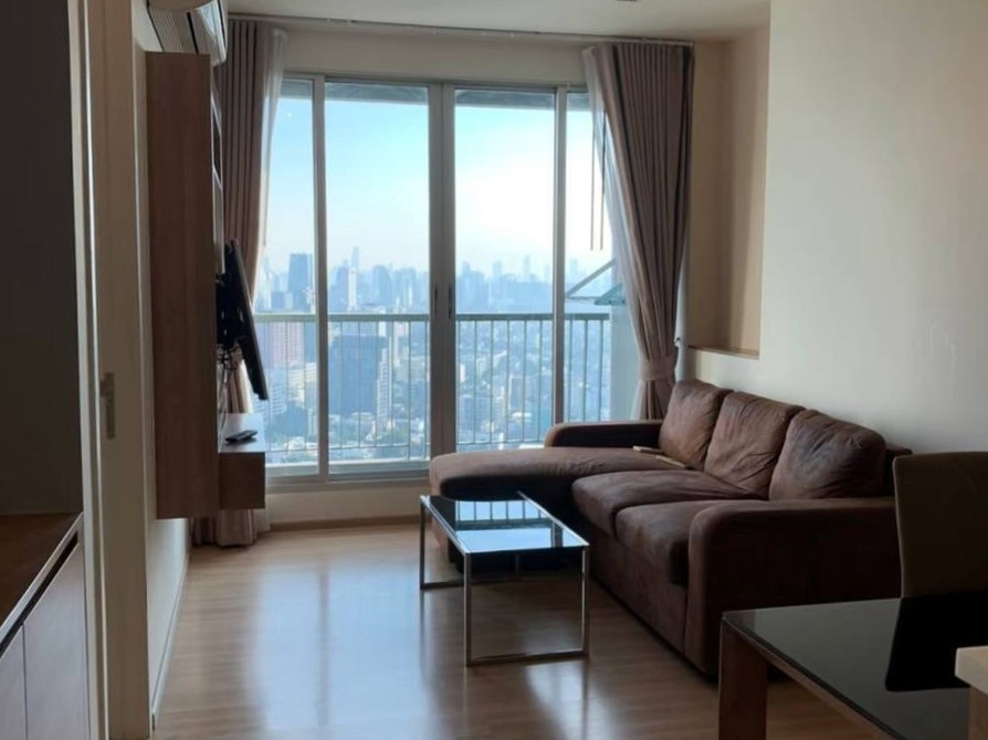 For SaleCondoSapankwai,Jatujak : 🔥Urgent Sale!🔥 Rhythm Phahol-Ari, near Ari BTS station. Fully furnished and ready to move in.