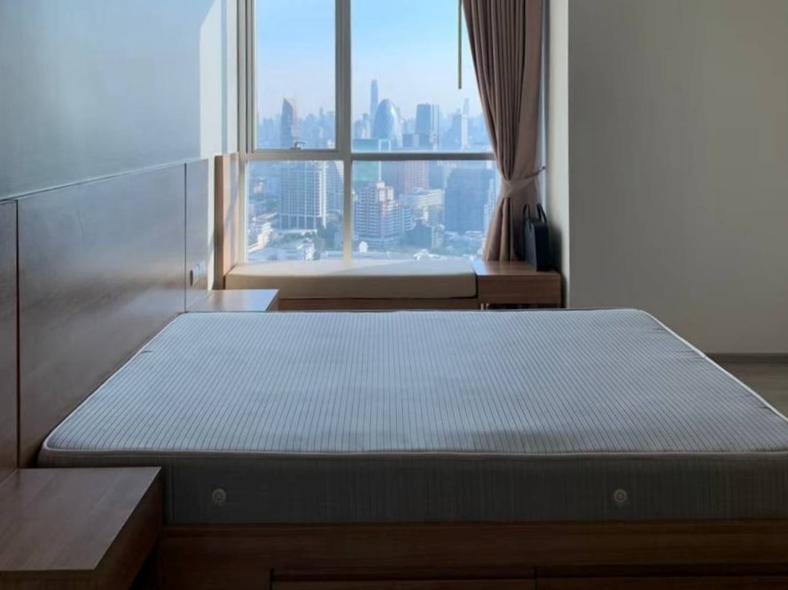 For SaleCondoSapankwai,Jatujak : 🔥Urgent Sale!🔥 Rhythm Phahol-Ari, near Ari BTS station. Fully furnished and ready to move in.