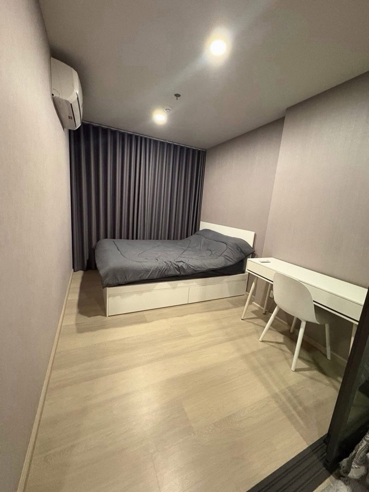 ให้เช่าคอนโดรัตนาธิเบศร์ สนามบินน้ำ พระนั่งเกล้า : ให้เช่าคอนโด Aspire Rattanatibet Weston (แอสปาย รัตนาธิเบศร์ เวสต์ตัน)
วิวสระสวย ชั้นสูง ระบบรักษาความปลอดภัยดีเยี่ยม พร้อมเข้าอยู่