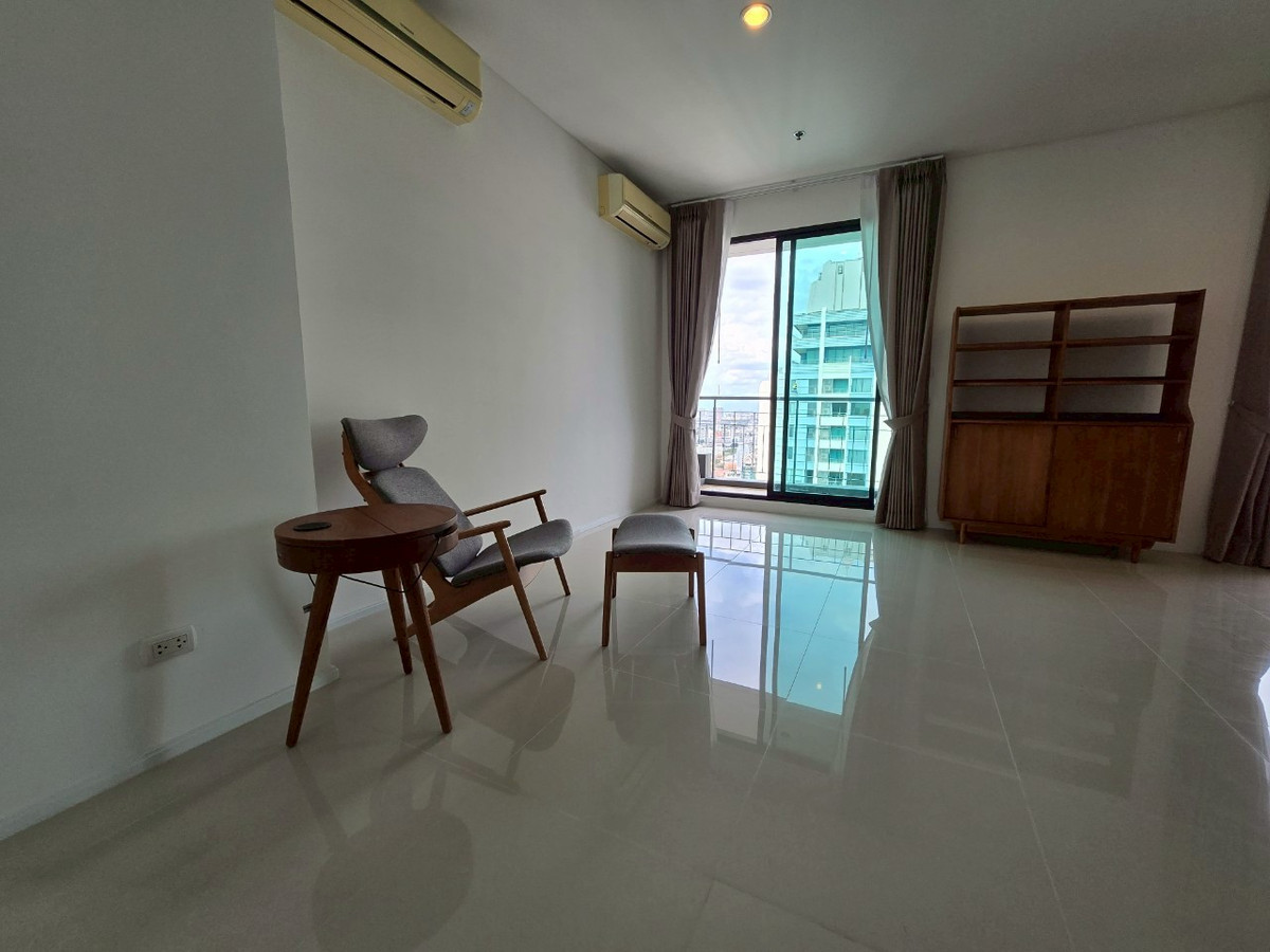 ขายคอนโดพระราม 9 เพชรบุรีตัดใหม่ RCA : คอนโด 5 ห้องนอนวิวสวย ที่ VILLA ASOKE , Contact 062-496-6454