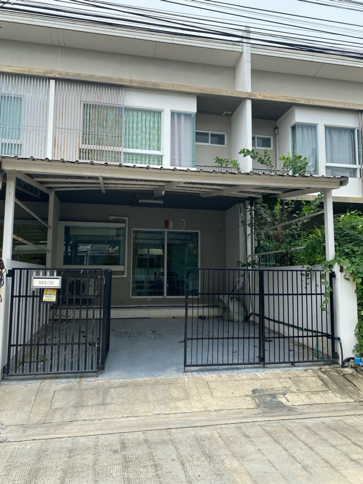 ให้เช่าทาวน์โฮมราษฎร์บูรณะ สุขสวัสดิ์ : 💥CP-9889💥ให้เช่า ทาวน์โฮม 2 ชั้น  โครงการ อินดี้ ประชาอุทิศ 90 เฟอร์และเครื่องใช้ไฟฟ้าครบ พร้อมเข้าอยู่👉แอดไลน์ @rentbkk