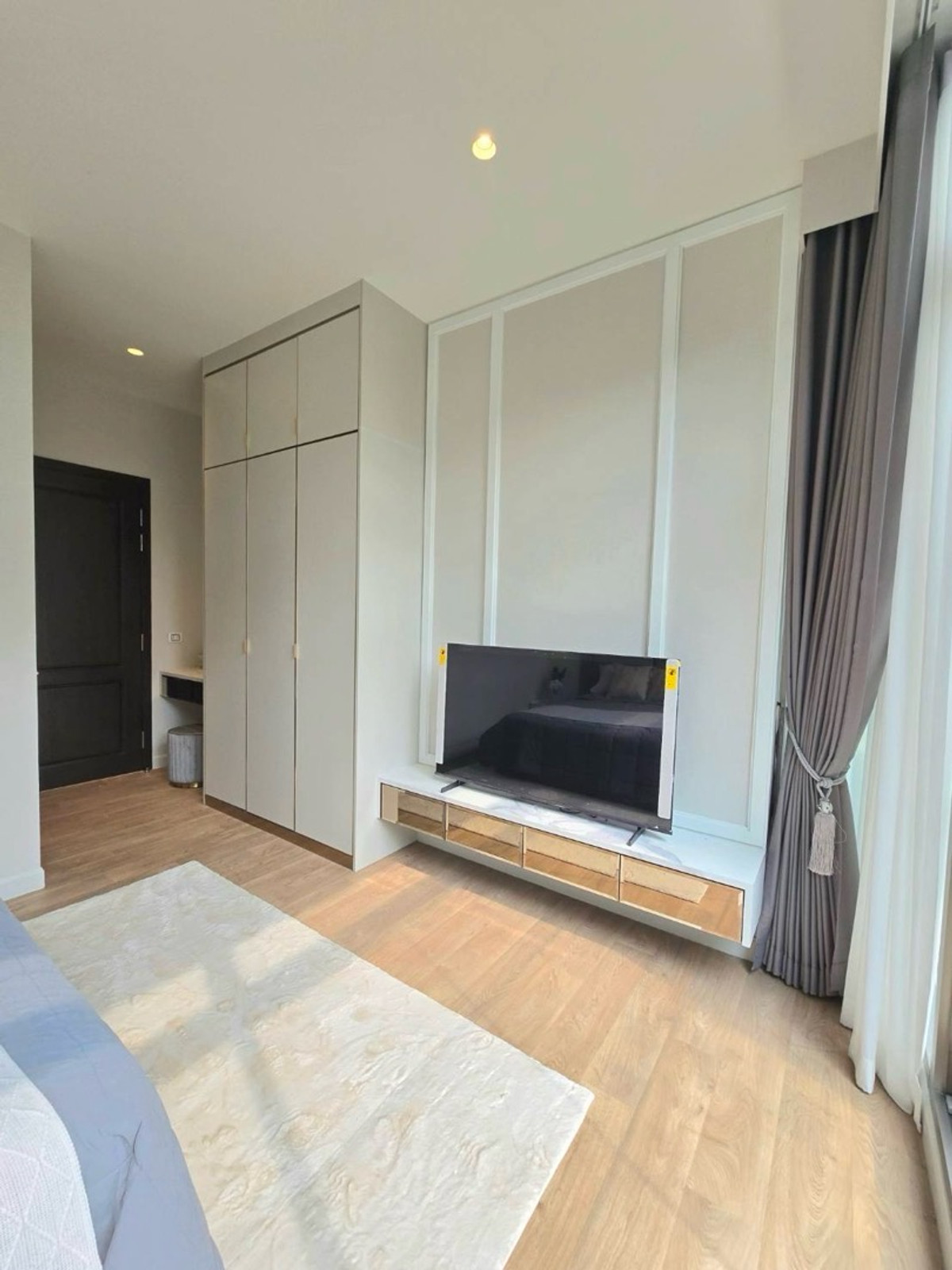 บ้านลาดกระบัง สุวรรณภูมิ : 🏰 เช่าหรือขาย คฤหาสน์หลังใหญ่ บ้านเดี่ยวสุดหรู ป้ายแดง📍 เพอร์เฟค มาสเตอร์พีช 4 สุขุมวิท 77