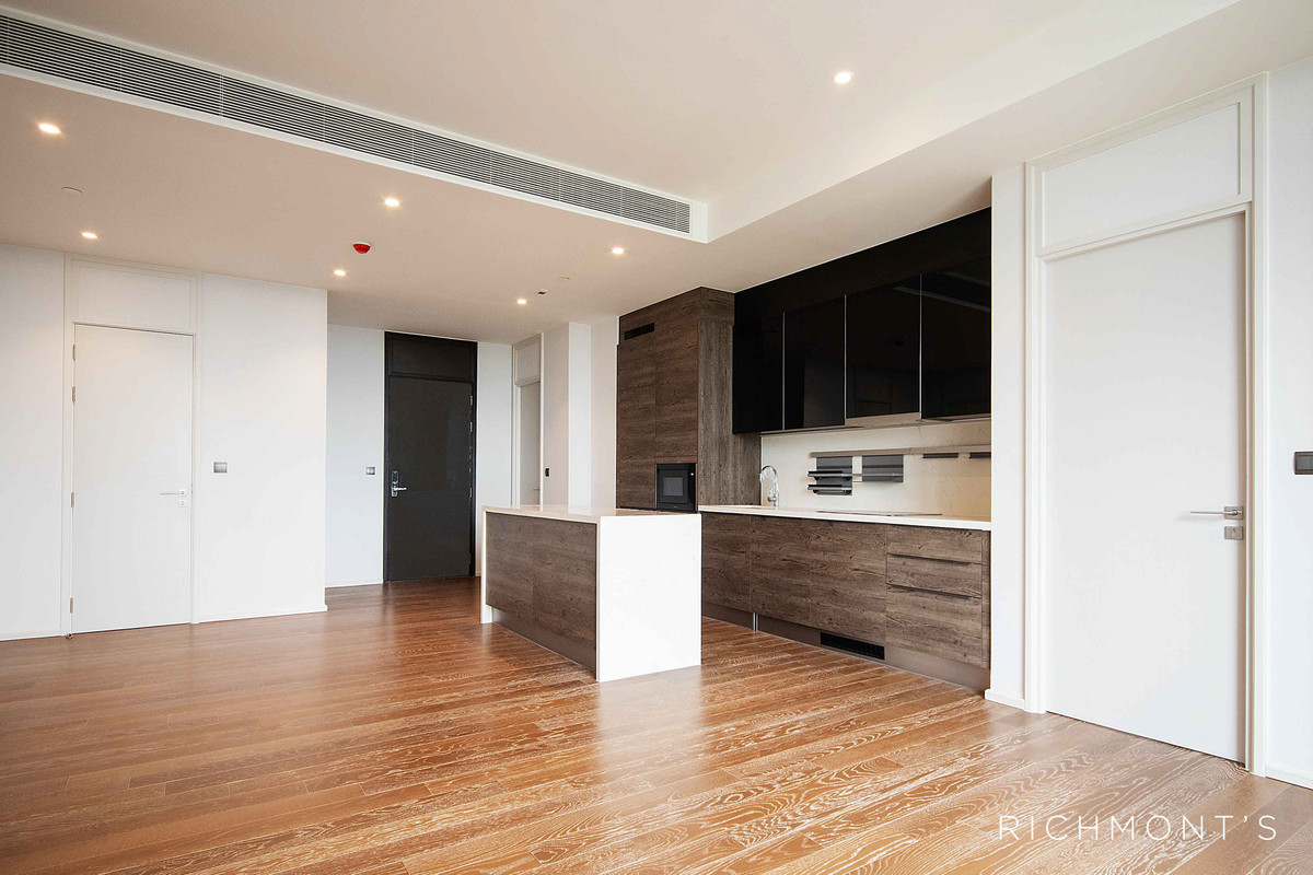 ขายคอนโดวิทยุ ชิดลม หลังสวน : คอนโด 3 ห้องนอนวิวสวย ที่ MUNIQ Langsuan, Please call: 062-496-6454