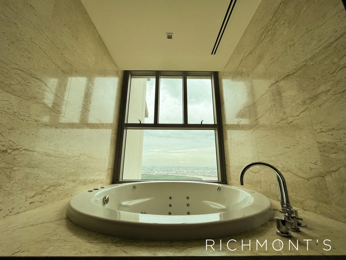 ขายคอนโดพระราม 3 สาธุประดิษฐ์ : 4 ห้องนอน Triplex ที่ The Pano Rama 3, Contact 062-496-6454