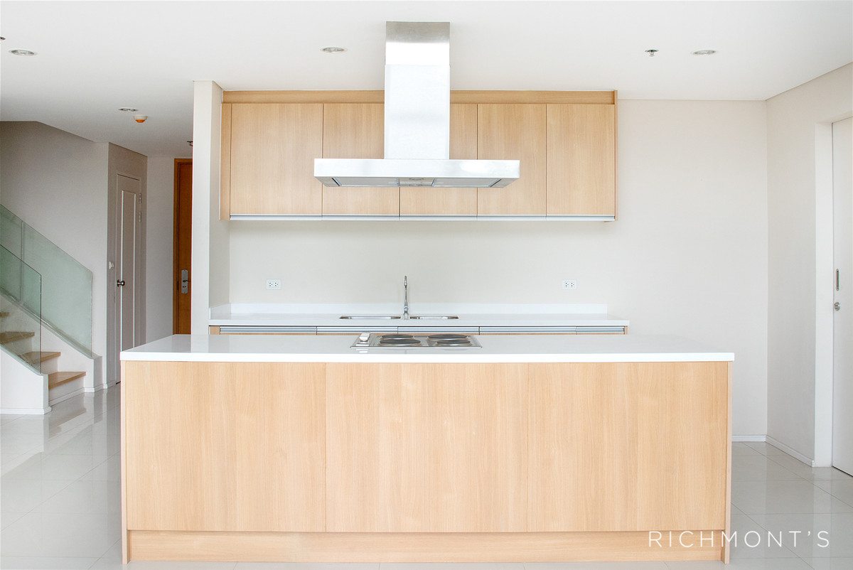 ขายคอนโดพระราม 9 เพชรบุรีตัดใหม่ RCA : คอนโด 4 ห้องนอนวิวสวย ที่ VILLA ASOKE , Contact 062-496-6454