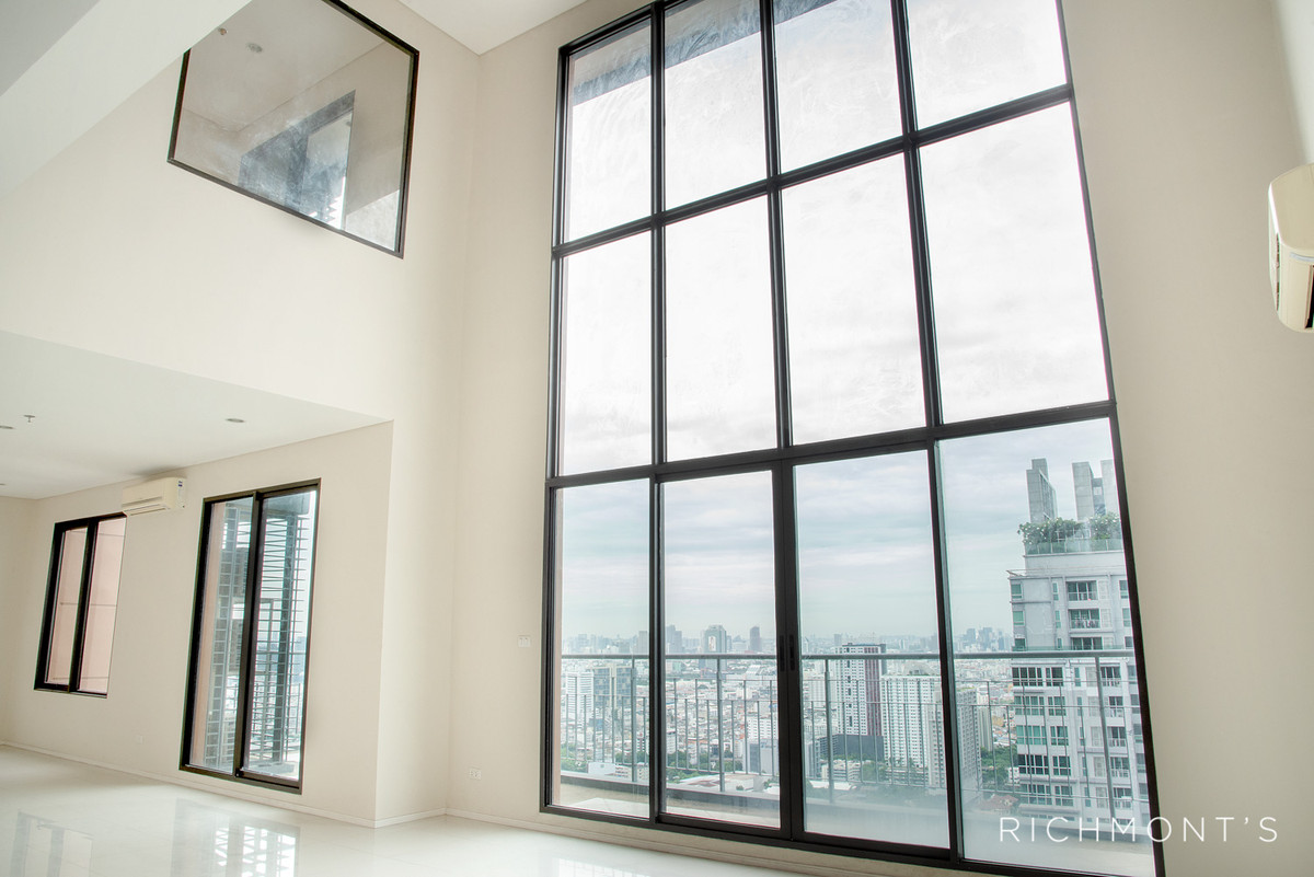 ขายคอนโดพระราม 9 เพชรบุรีตัดใหม่ RCA : คอนโด 4 ห้องนอนวิวสวย ที่ VILLA ASOKE , Contact 062-496-6454