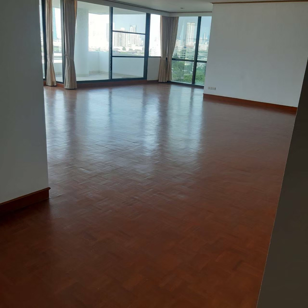 ขายคอนโดสาทร นราธิวาส : 2 ห้องนอน ที่ Baan Yen Akard Condominium, Contact 062-496-6454