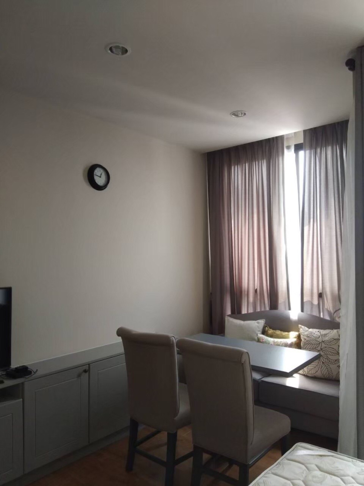 ให้เช่าคอนโดสะพานควาย จตุจักร : ⚡️ถูกที่สุด⚡️The editor sapankwaii ⚡️28 Sqm 16,000  ติด Bts 0 เมตร 🔥สนใจติดต่อ พัตเตอร์ 0928895628