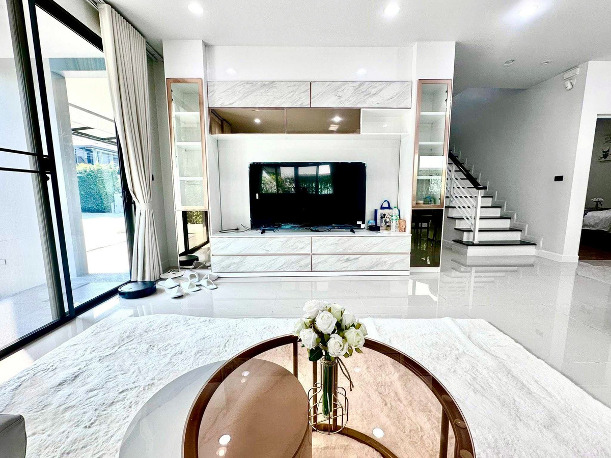 ให้เช่าบ้านพัฒนาการ ศรีนครินทร์ : ให้เช่า  บ้านเศรษฐสิริ กรุงเทพกรีฑา 2