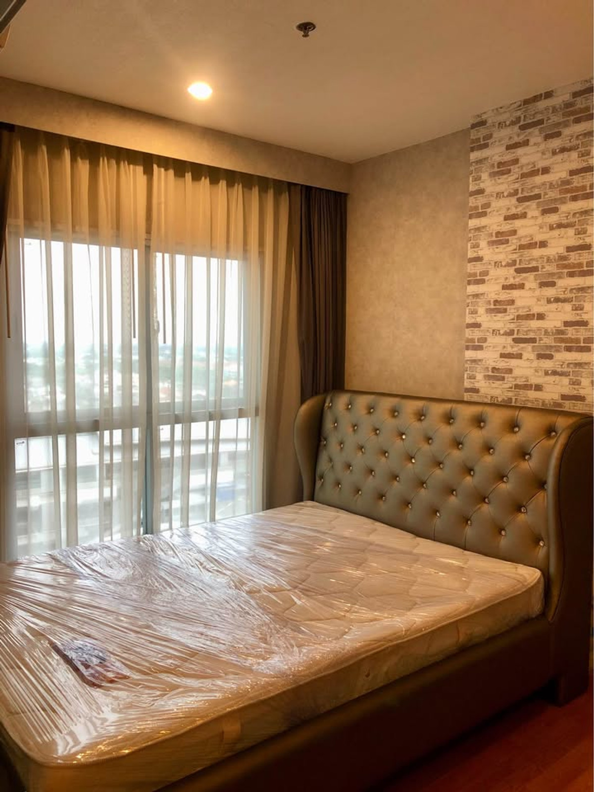 ให้เช่าคอนโดท่าพระ ตลาดพลู วุฒากาศ : ให้เช่า 📍 The Parkland Phetkasem - Thapra 📍 ใกล้ MRT หลักสอง ติด The Mall บางแค เดินทางสะดวก