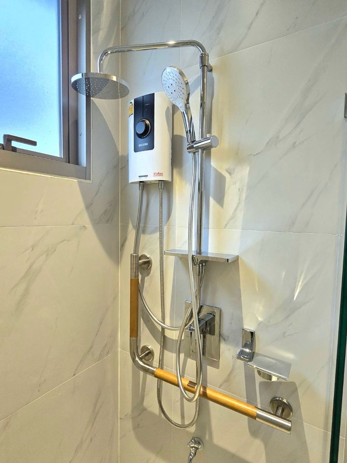 บ้านลาดกระบัง สุวรรณภูมิ : 🏰 เช่าหรือขาย คฤหาสน์หลังใหญ่ บ้านเดี่ยวสุดหรู ป้ายแดง📍 เพอร์เฟค มาสเตอร์พีช 4 สุขุมวิท 77