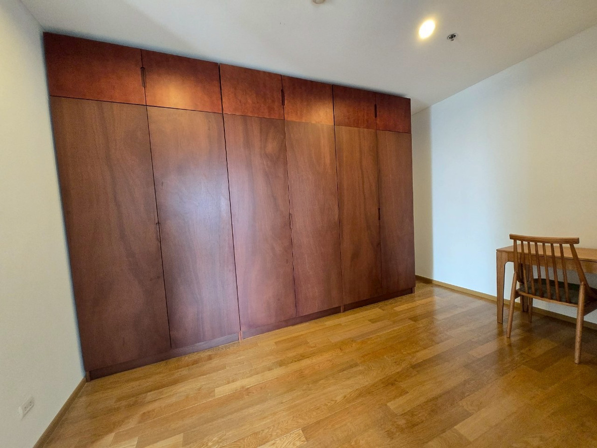 ขายคอนโดพระราม 9 เพชรบุรีตัดใหม่ RCA : คอนโด 5 ห้องนอนวิวสวย ที่ VILLA ASOKE , Contact 062-496-6454