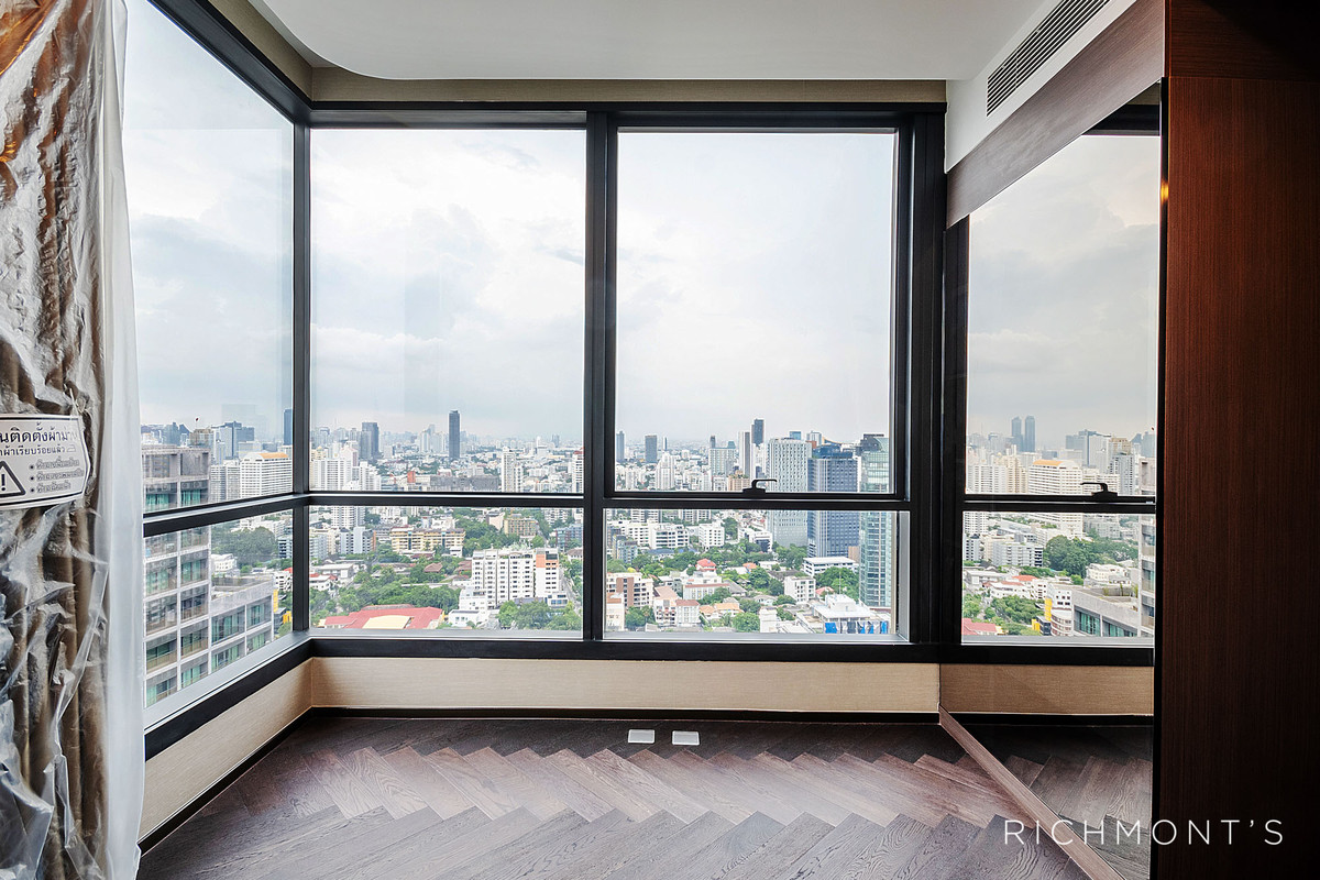 ขายคอนโดสุขุมวิท อโศก ทองหล่อ : คอนโด 2 ห้องนอน ที่ ดิ เอส สุขุมวิท 36, Contact 062-496-6454