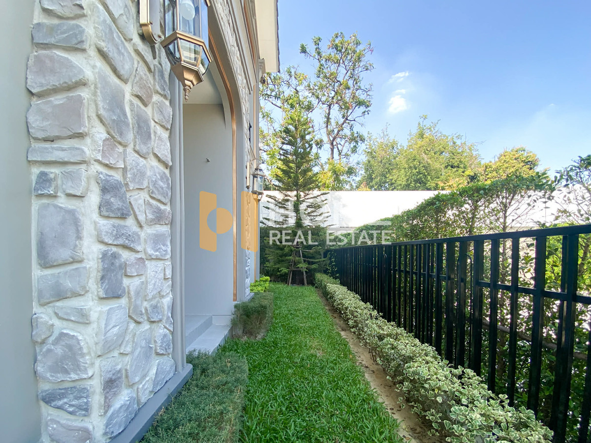 ให้เช่าบ้านเอกชัย บางบอน : 🏡 หลังมุม วิวสวน | หน้าบ้านไม่ชนใคร | สภาพใหม่กริบ ✨ แกรนดิโอ สาทร / 4 ห้องนอน (เช่า), Grandio Sathorn / 4 Bedrooms (FOR RENT) BALL221