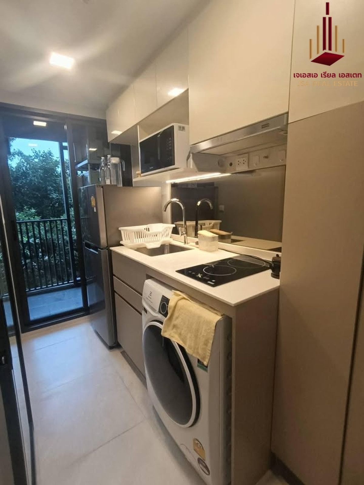 ขายคอนโดอ่อนนุช อุดมสุข : ✨ For Sale: The Privacy S101 Condo ✨ 💰 Only 2,600,000 THB