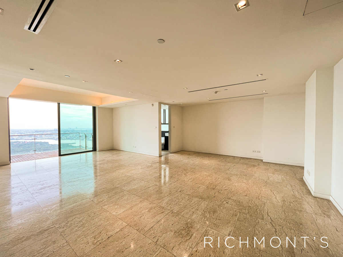 ขายคอนโดพระราม 3 สาธุประดิษฐ์ : 4 ห้องนอน Triplex ที่ The Pano Rama 3, Contact 062-496-6454