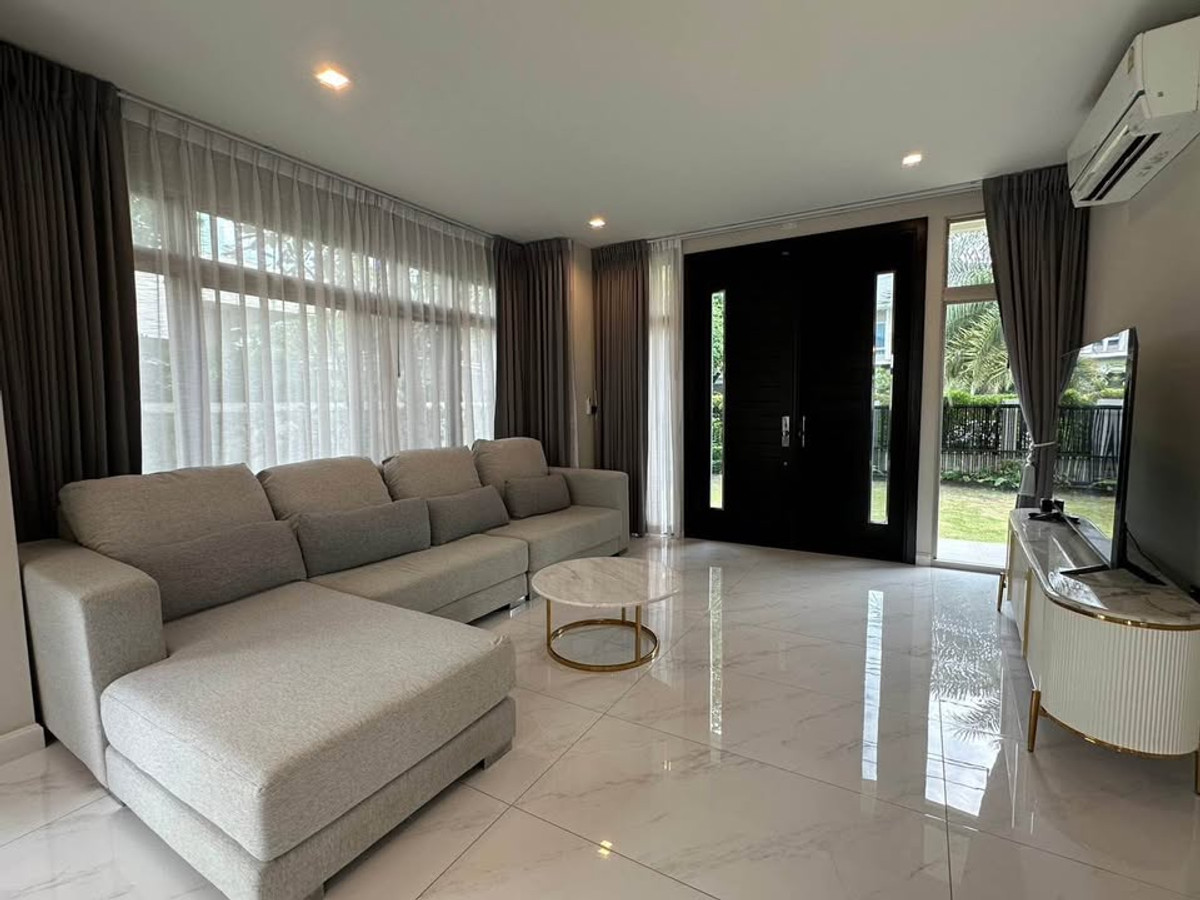 For RentHouseLadkrabang, Suwannaphum Airport : K-6707 For rent! Perfect Masterpiece Sukhumvit 77 house ready to move in. Near Suvarnabhumi Airport