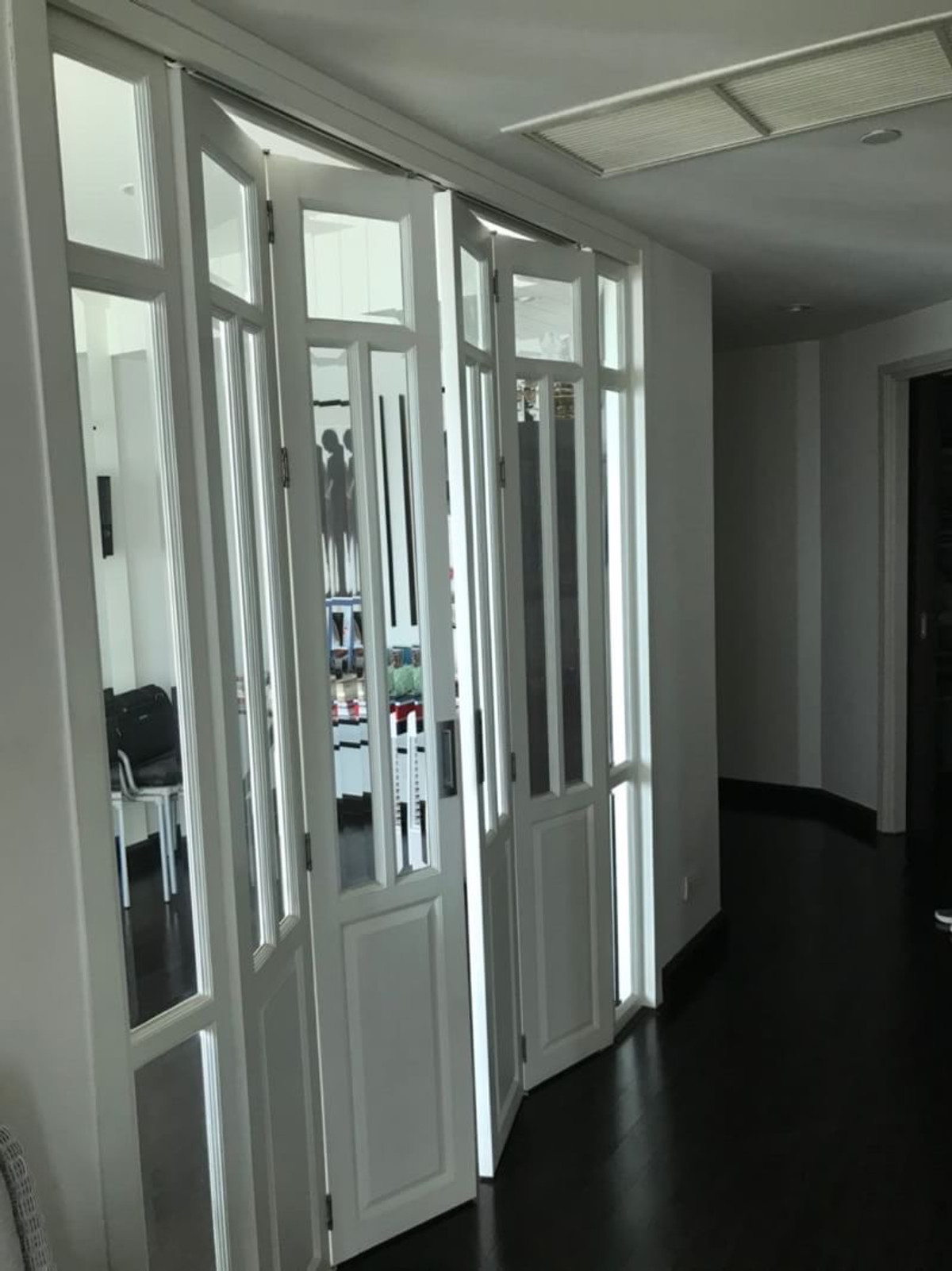 ขายคอนโดวงเวียนใหญ่ เจริญนคร : คอนโด 2 ห้องนอน วิวแม่น่ำ ที่ Watermark Chaophraya River , Contact 062-496-6454