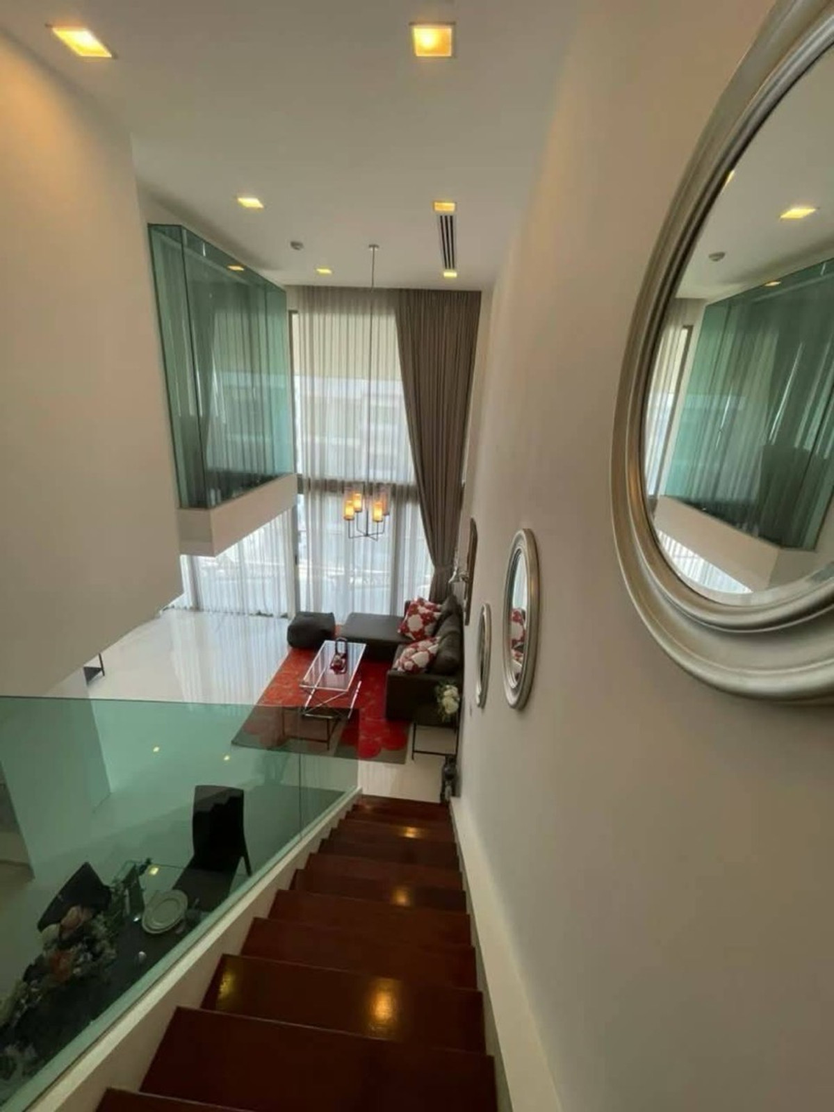 ให้เช่าคอนโดพัทยา บางแสน ชลบุรี สัตหีบ : ให้เช่าด่วน The Sanctuary WongAmat ห้อง Duplex 2 ห้องนอน 2 ห้องน้ำ ติดหาดวงอมาตย์ ขนาด 139.00 ตร.ม. ราคา 49,000 บาท