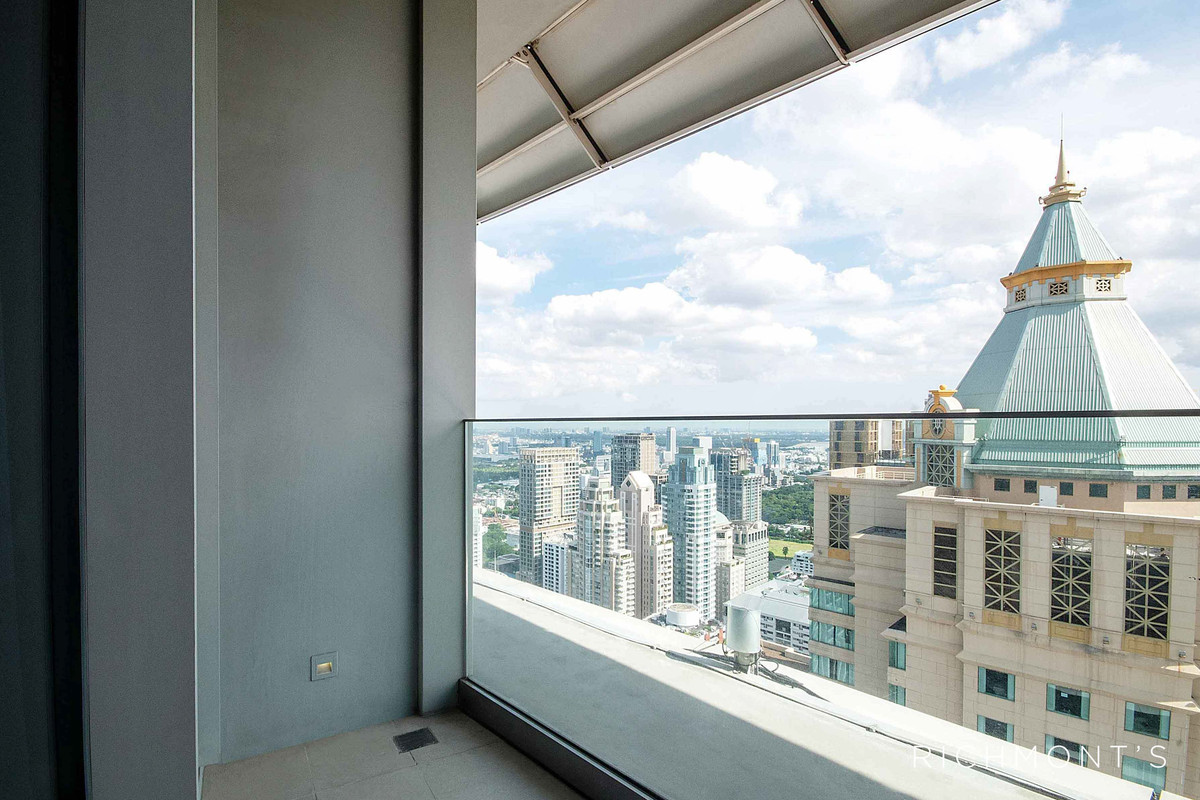 ขายคอนโดวิทยุ ชิดลม หลังสวน : 2 ห้องนอนวิวสวย ที่ Magnolias Ratchadamri Boulevard, Contact 062-496-6454