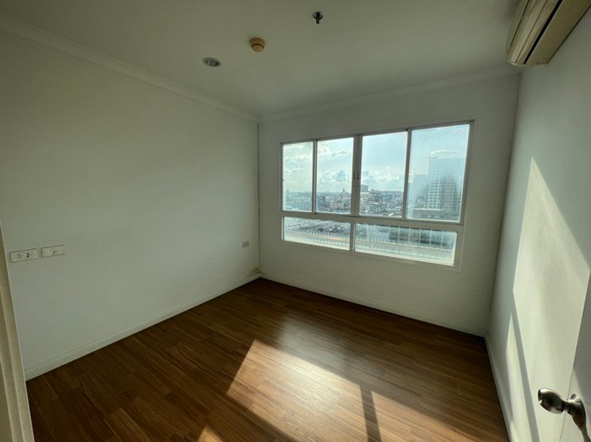 ขายคอนโดปิ่นเกล้า จรัญสนิทวงศ์ : 💖💖ขายถูก Lumpini Suite Pinklao (2 Bed 63.85 ตร.ม/4.55 ล้าน) ชั้น 12 ห้องเปล่า ใกล้ห้าง,ถนนใหญ่/สนใจสอบถามได้นะคะ Line ID = atfirm2010💖💖