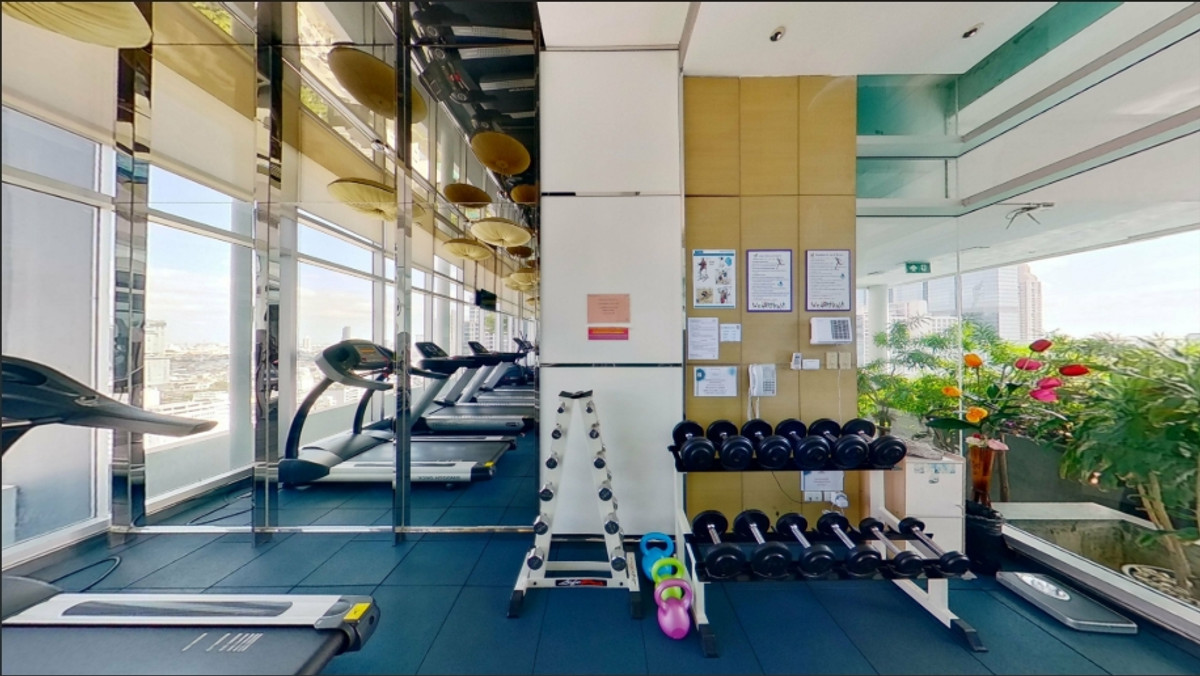 ขายคอนโดสาทร นราธิวาส : ✨ For Sale: Life @ Sathorn 10 Condo ✨ 💰 Only 4,690,000 THB