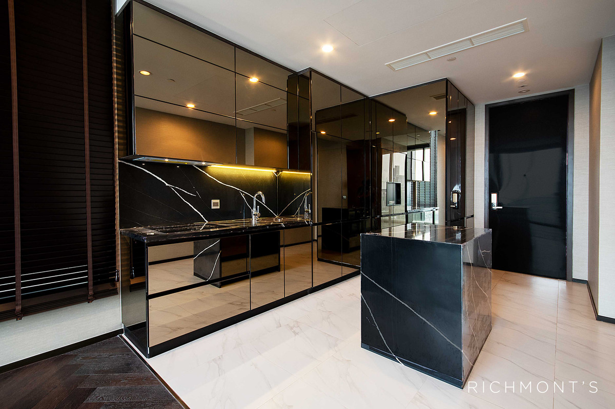 ขายคอนโดสุขุมวิท อโศก ทองหล่อ : คอนโด 2 ห้องนอน ที่ ดิ เอส สุขุมวิท 36, Contact 062-496-6454