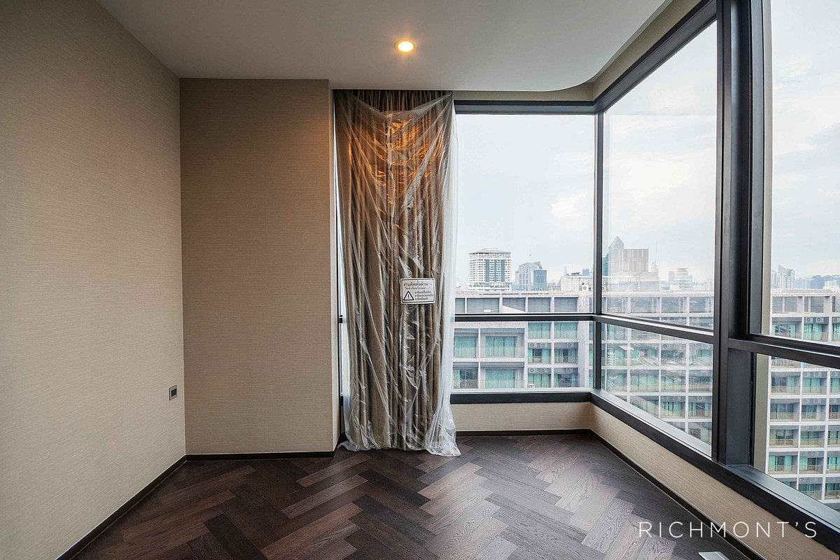 ขายคอนโดสุขุมวิท อโศก ทองหล่อ : คอนโด 2 ห้องนอน ที่ ดิ เอส สุขุมวิท 36, Contact 062-496-6454