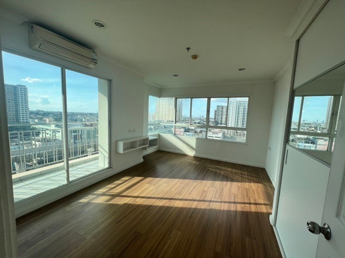 ขายคอนโดปิ่นเกล้า จรัญสนิทวงศ์ : 💖💖ขายถูก Lumpini Suite Pinklao (2 Bed 63.85 ตร.ม/4.55 ล้าน) ชั้น 12 ห้องเปล่า ใกล้ห้าง,ถนนใหญ่/สนใจสอบถามได้นะคะ Line ID = atfirm2010💖💖