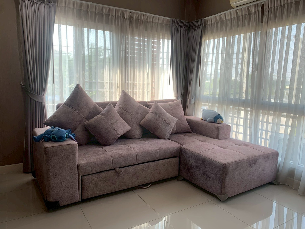 บ้านปทุมธานี รังสิต ธรรมศาสตร์ : 95302 - ขายบ้านหลังมุม หมู่บ้านพัฒนาศิริ 56 ตร วา คลอง2 ลำลูกกา ติดถนนใหญ่ ใหม่และสวยจริงจัง แต่งสไตส์โรงแรม เฟอร์นิเจอร์ครบแถมชุดแต่งเป็นล้าน