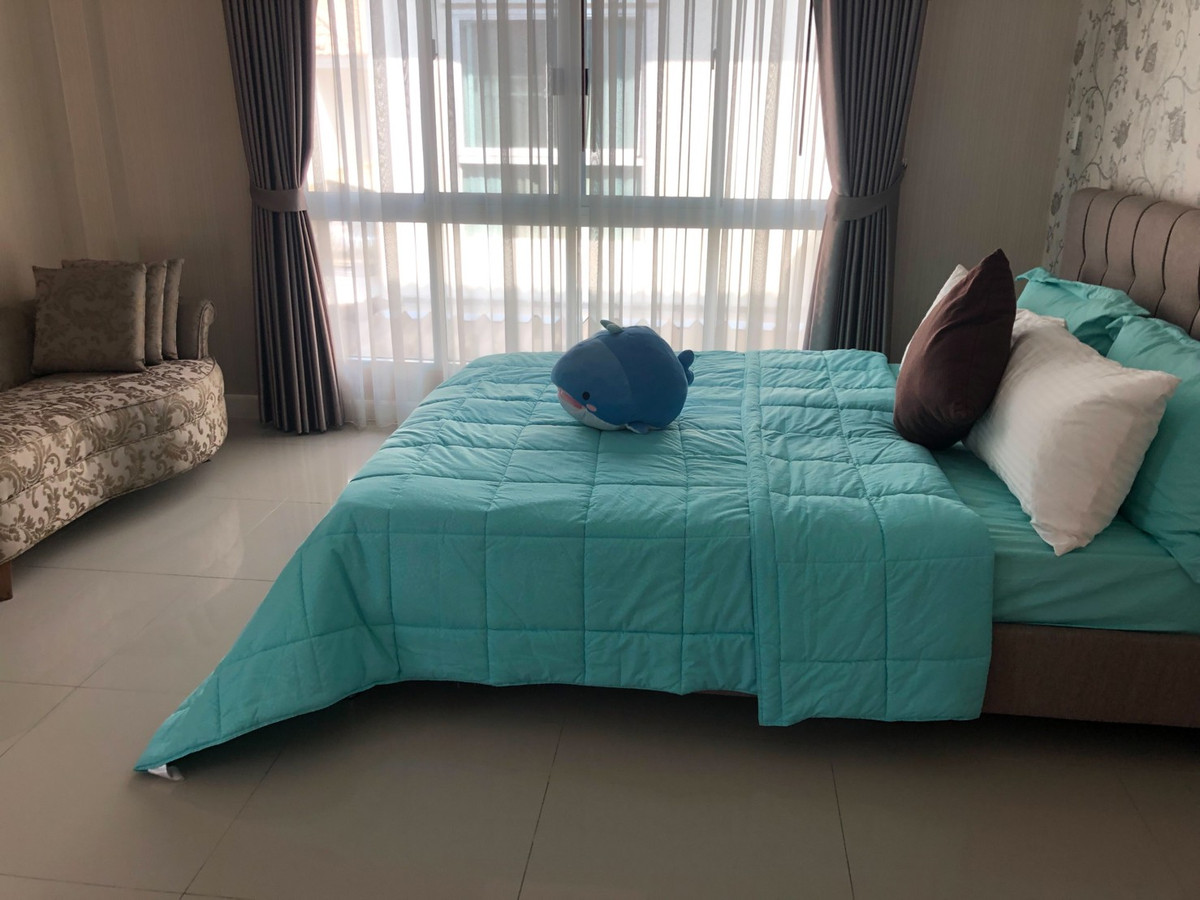 บ้านปทุมธานี รังสิต ธรรมศาสตร์ : 95302 - ขายบ้านหลังมุม หมู่บ้านพัฒนาศิริ 56 ตร วา คลอง2 ลำลูกกา ติดถนนใหญ่ ใหม่และสวยจริงจัง แต่งสไตส์โรงแรม เฟอร์นิเจอร์ครบแถมชุดแต่งเป็นล้าน