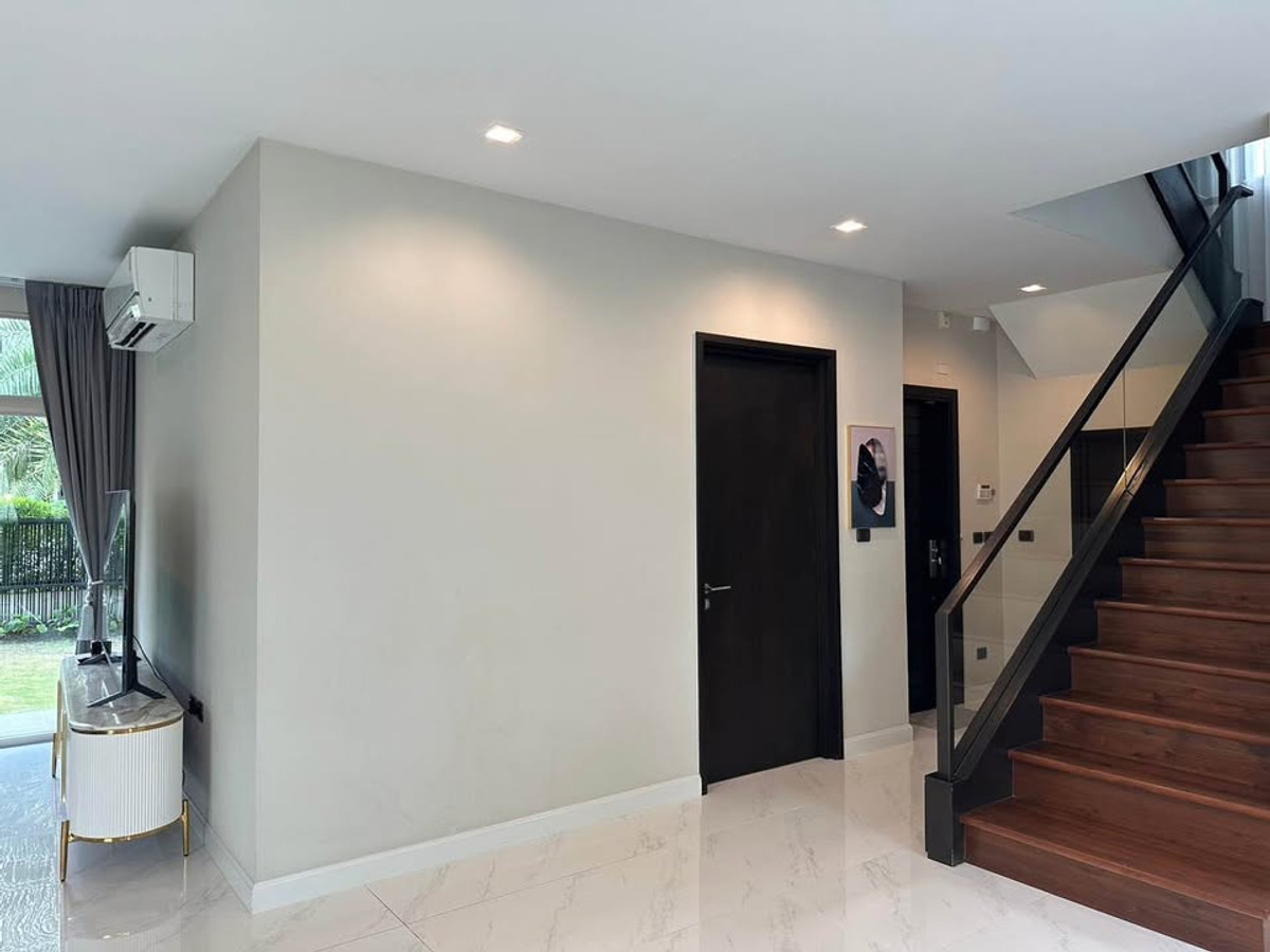 For RentHouseLadkrabang, Suwannaphum Airport : K-6707 For rent! Perfect Masterpiece Sukhumvit 77 house ready to move in. Near Suvarnabhumi Airport