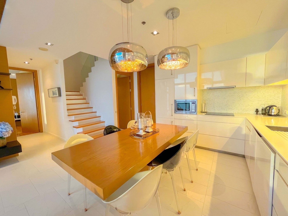 ขายคอนโดพัทยา บางแสน ชลบุรี สัตหีบ : คอนโด Duplex สุดหรูวิวทะเล 3 ห้องนอน ที่ Northpoint Pattaya, Contact 062-496-6454