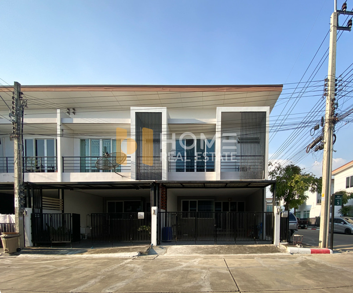 For SaleTownhomeBang kae, Phetkasem : Signature Petchkasem 69 / 3 Bedrooms (For Sale), Sixnature Petkasem 69 / 3 Bedrooms (FOR SALE) BALL239