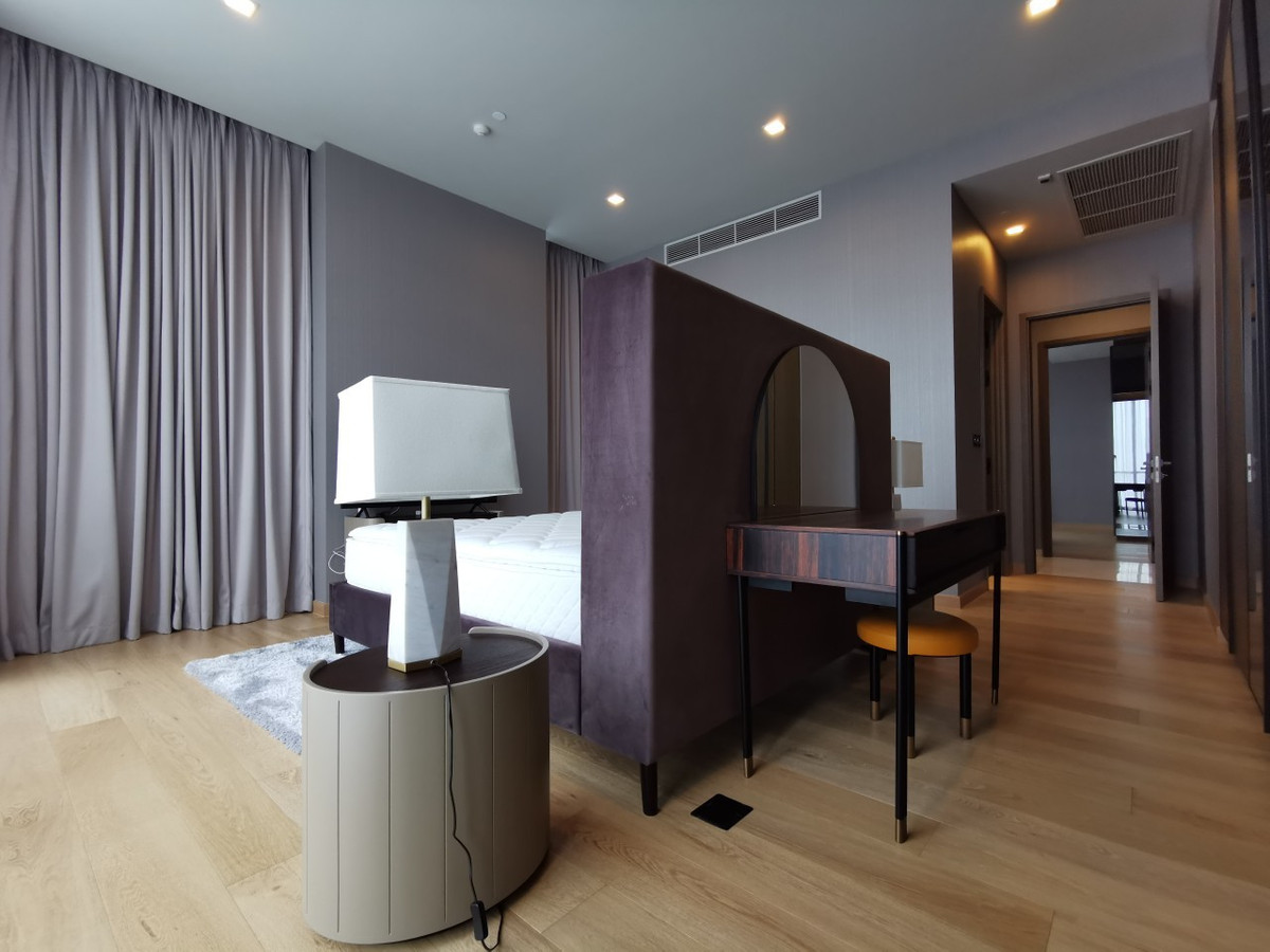 ขายคอนโดสุขุมวิท อโศก ทองหล่อ : คอนโดสุดหรู 3 ห้องนอน ที่ The Monument Thonglor, Please call: 062-496-6454