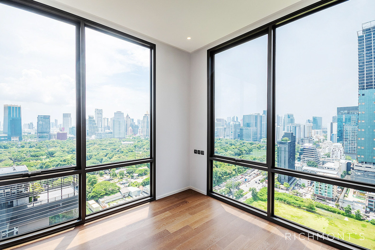 ขายคอนโดวิทยุ ชิดลม หลังสวน : คอนโด 3 ห้องนอนวิวสวย ที่ MUNIQ Langsuan, Please call: 062-496-6454