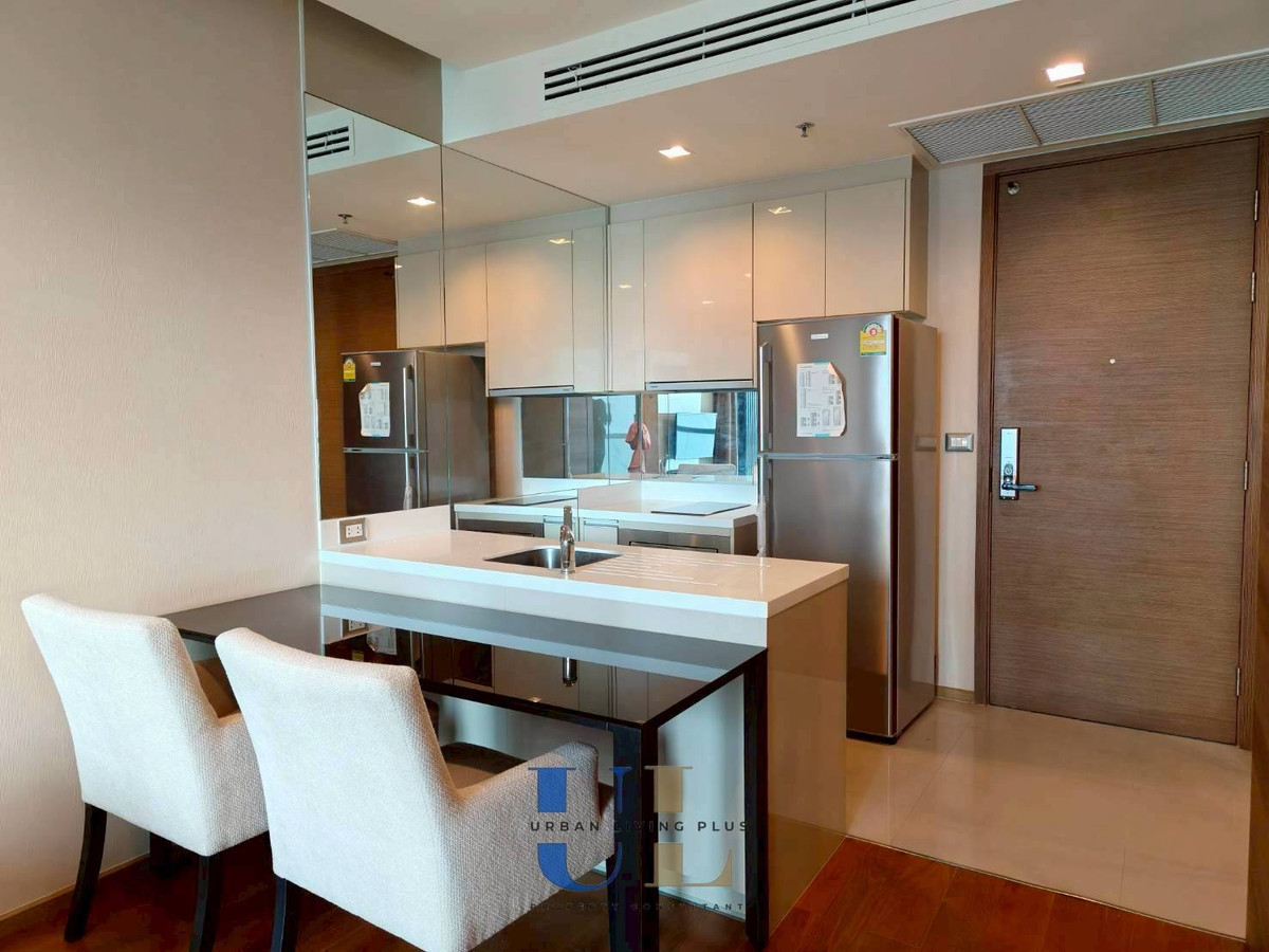 ให้เช่าคอนโดสาทร นราธิวาส : ( UL2601162 ) Tel/Line 096-247-9369✨ให้เช่า ดิ แอดเดรส สาทร, 1 ห้องนอน, 1 ห้องน้ำ , 46 ตร.ม. ชั้นสูง, ราคาพิเศษ!!