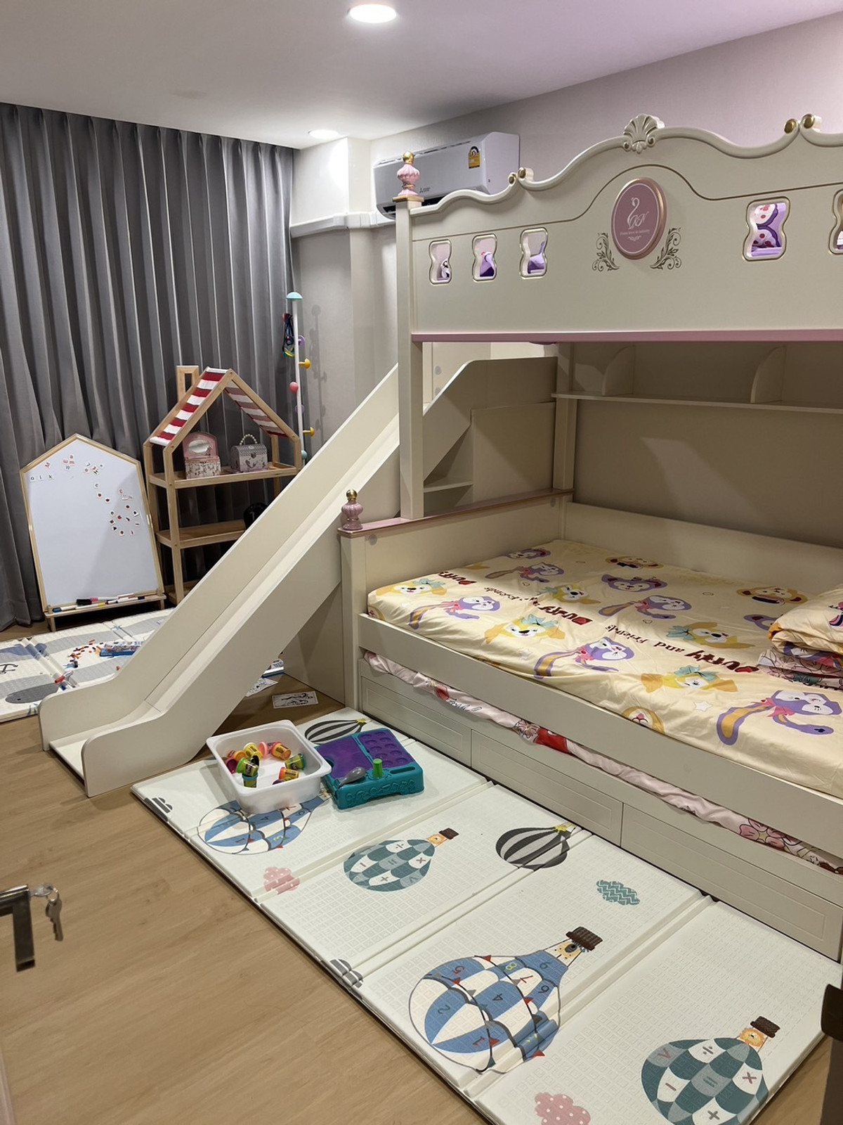 For SaleCondoPinklao, Charansanitwong : Best value in the Bangkok River Marina project | Penthouse | 4 Bedrooms 4 Bathrooms | 250 SQ.M.