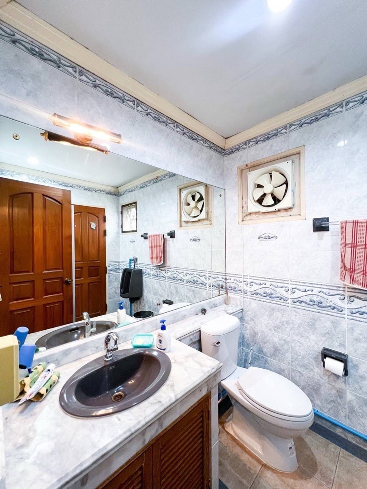 ขายบ้านนวมินทร์ รามอินทรา : บ้านชัยพฤกษ์ รามอินทรา-วัชรพล ถนน สุขาภิบาล 5 ห้าแยกวัชรพล ถนนเทพารักษ์ใกล้ทางด่วนฉลองรัช ทำเลดีมากๆไม่เคยมีประวัติน้ำท่วม