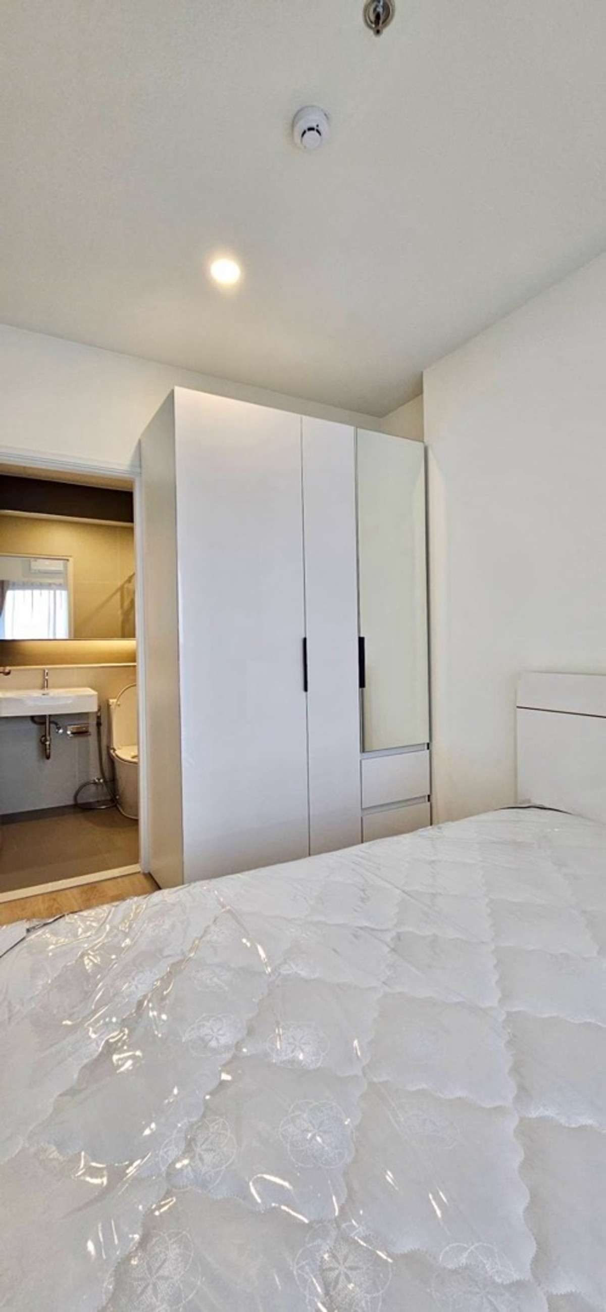 ให้เช่าคอนโดแจ้งวัฒนะ เมืองทอง : 📍 โครงการ : Lumpini Place แจ้งวัฒนะ–ปากเกร็ด สเตชั่น🚝 ใกล้ : MRT ปากเกร็ด (สายสีชมพู)💵 ราคาเช่า : 11,000 บาท / เดือน จาก 13,000