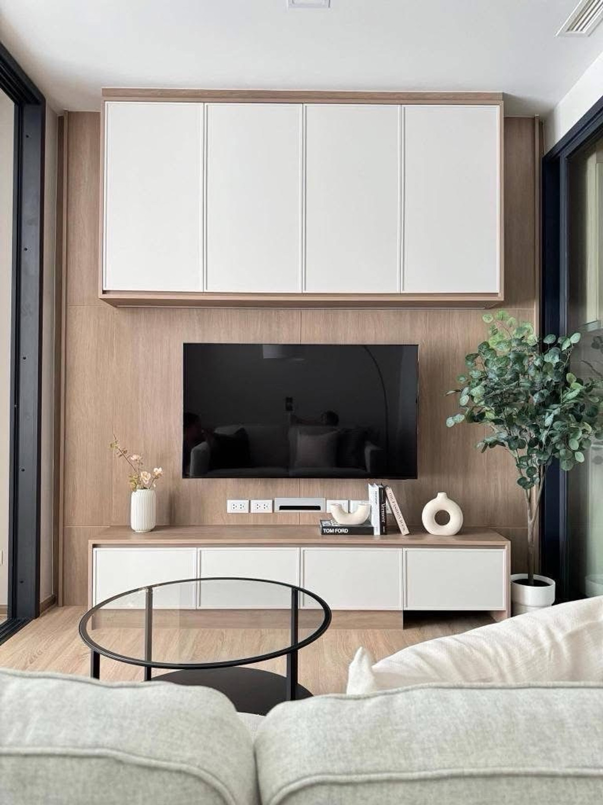 For RentCondoRatchathewi,Phayathai : For rent XT PHAYATHAI, 12th floor, Building A, size 42 sq m, price 25,000 baht 🔥 near BTS Phaya Thai 🚝 ready to move in, negotiable!!