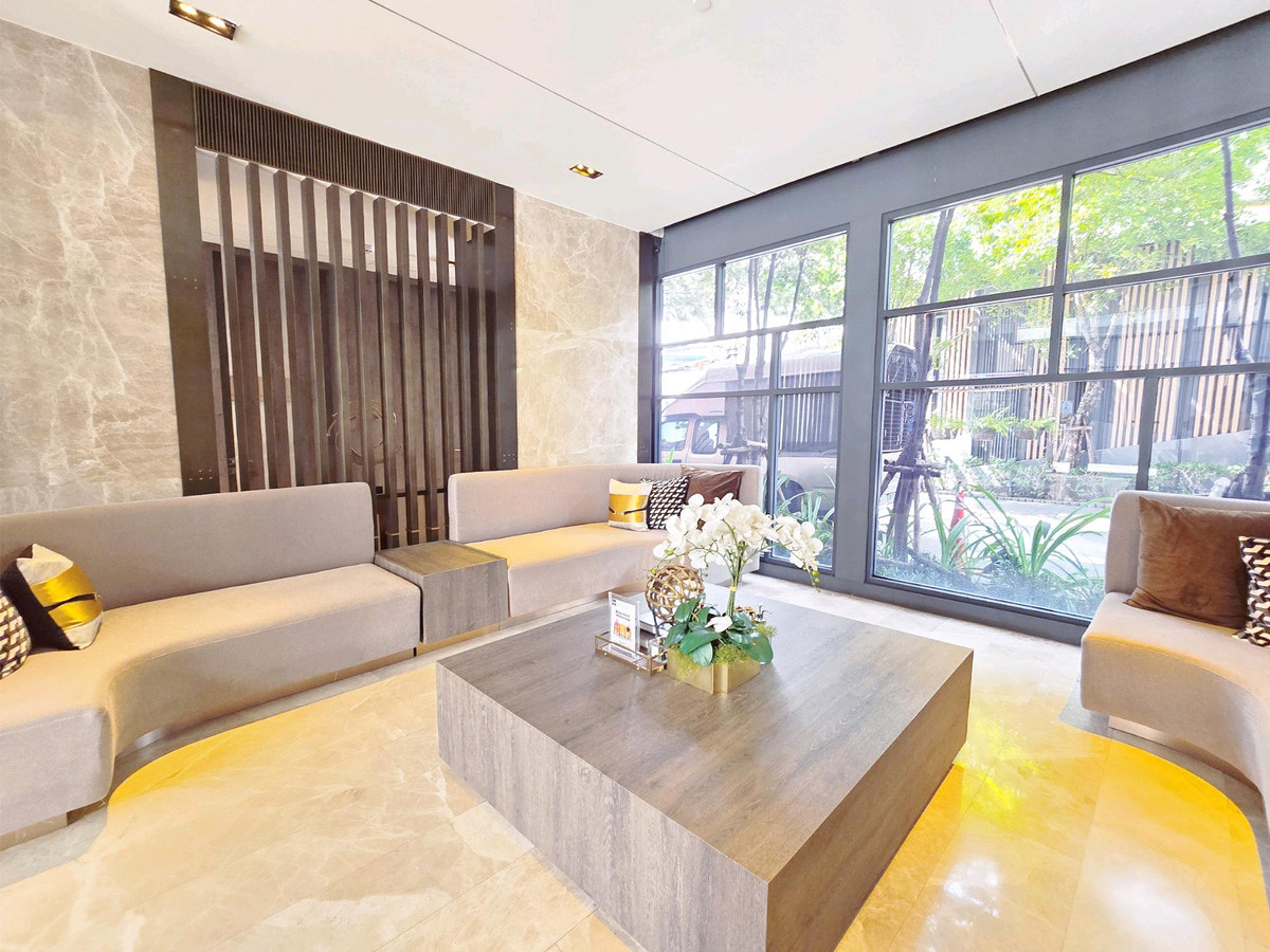 ขายคอนโดปิ่นเกล้า จรัญสนิทวงศ์ : 🏡 เดอะทรี จรัญสนิทวงศ์ 30 ใช้ชีวิตได้เต็มที่ กับพื้นที่ส่วนกลางครบครัน เดินทางง่าย ติดถนนใหญ่ ใกล้ MRT แยกไฟฉาย เพียง 600 เมตร 🔥🔥