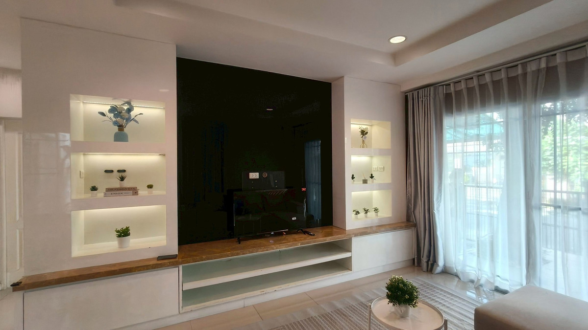 ขายบ้านสมุทรปราการ สำโรง : ให้เช่า / ขาย บ้านเดี่ยวหรู โครงการ Baan Nantawan Srinakarin 3ห้องนอน