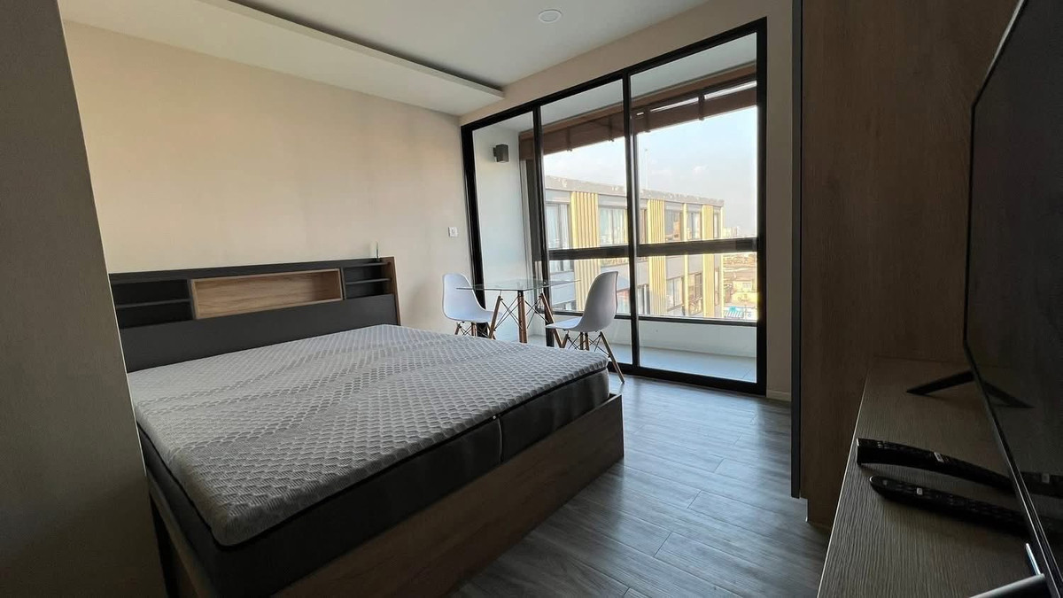 For RentCondoOnnut, Udomsuk : (Code HR343) Condo for rent Ikon sukhumvit 77, Ikon Sukhumvit 77, near BTS On Nut.